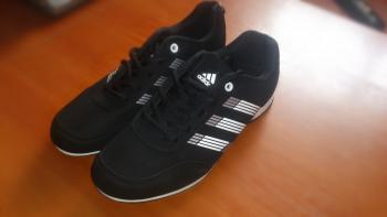 Adidas tenisky