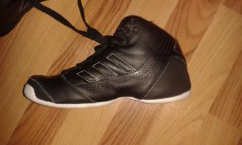 basketbalové botasky Adidas