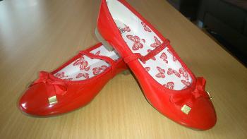 Balerínky červené, lakované, veľ. 31