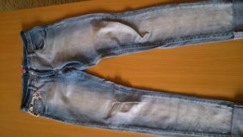 Rifle bledomodré, veľ. 158 s bielym háčkovaním