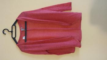 Dievčenský svetrík červený, málo používaný