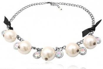 náhrdelník s perlami