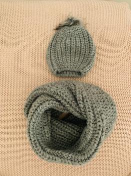 Primark čapica a šál šedý