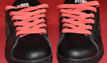 Predám krásne čisto nové dámske Etnies topánky, veľkosť 38.5, len 39 EUR