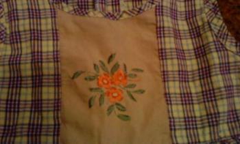 žlto hnedé kockované šaty