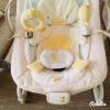Bright Starts Lehátko vibračné Snuggle Duckling do 18 kg