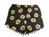 Čierne šortky so slnečnicami 